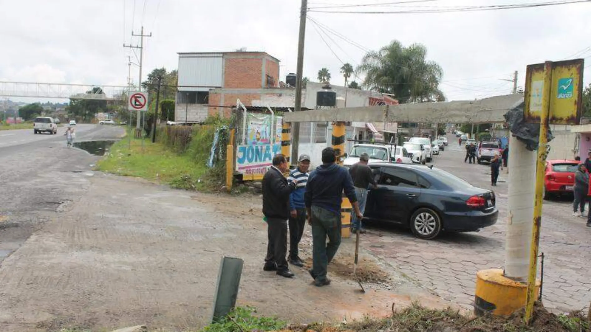 Vecinos de Zaragoza mantendrán abierto el acceso a la autopistaJesús Zempoalteca